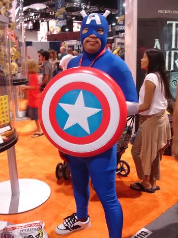 Big Shiny Robot COMIC CON The 15 Worst Costumes of 2009