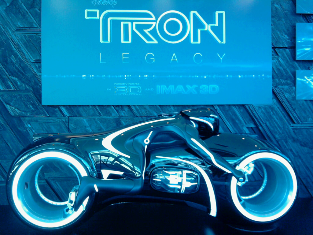Tron Legacy: Light Cycle