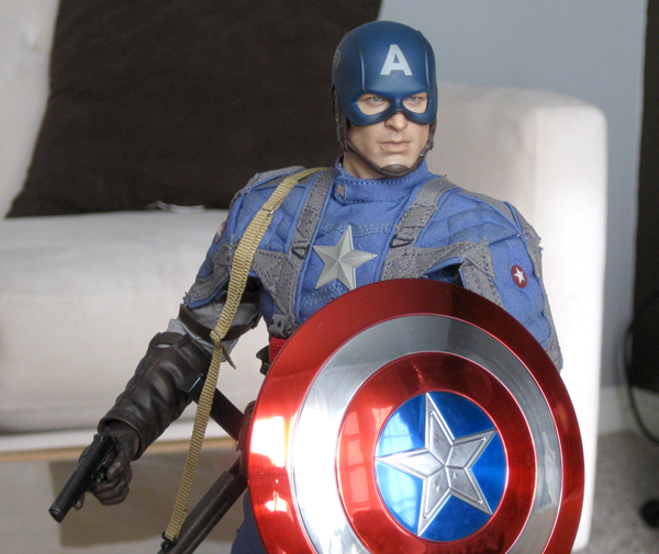 Captain America Large