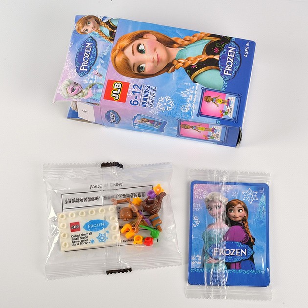 Anna bootleg LEGO box