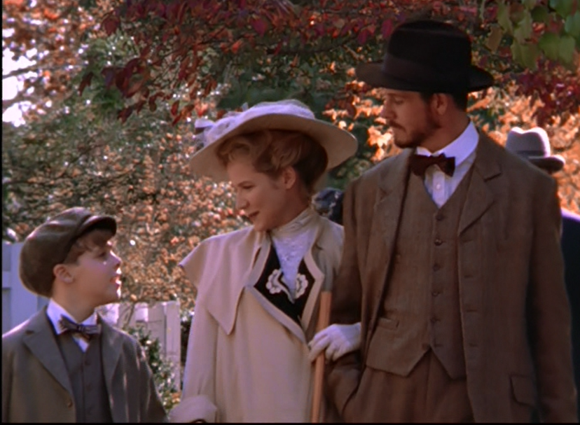 Young Indy with parents